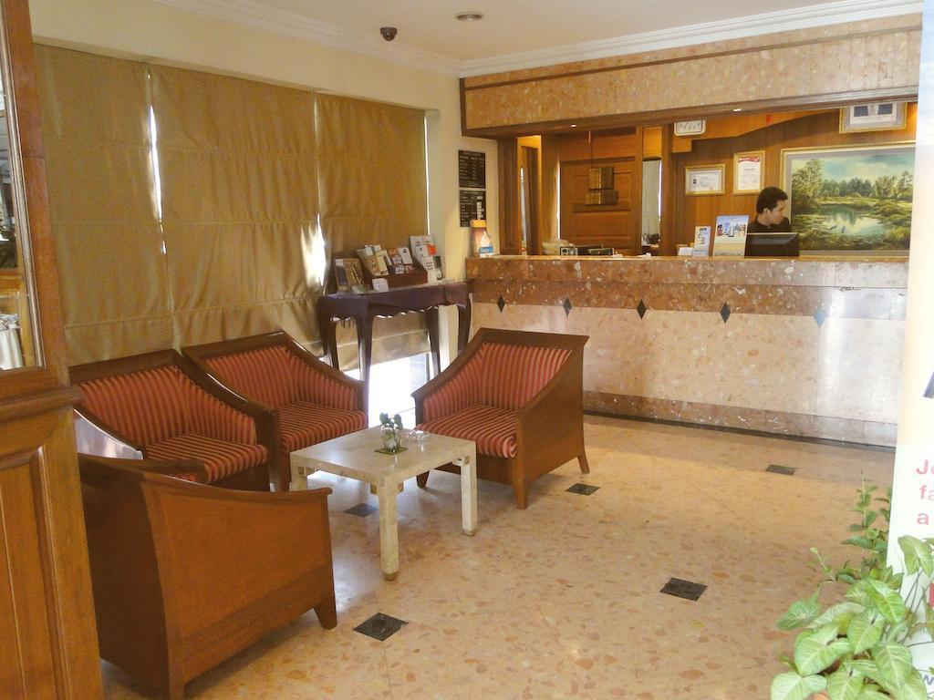 Holiday Villa Hotel City Centre Phnom Penh Eksteriør billede