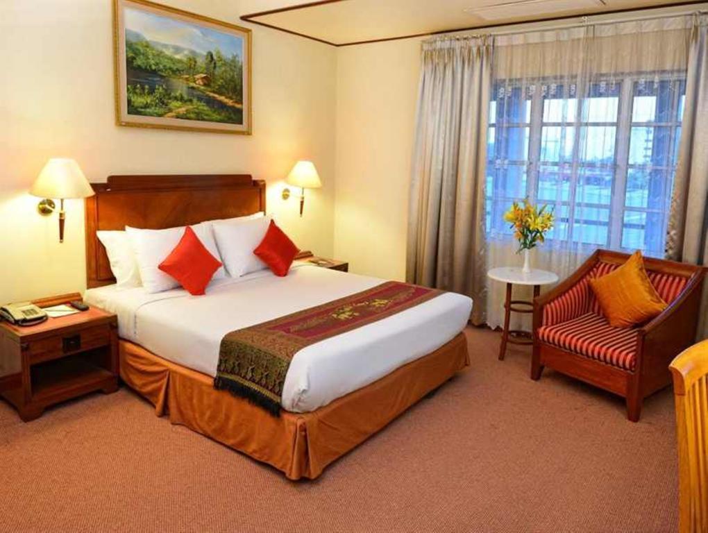 Holiday Villa Hotel City Centre Phnom Penh Værelse billede