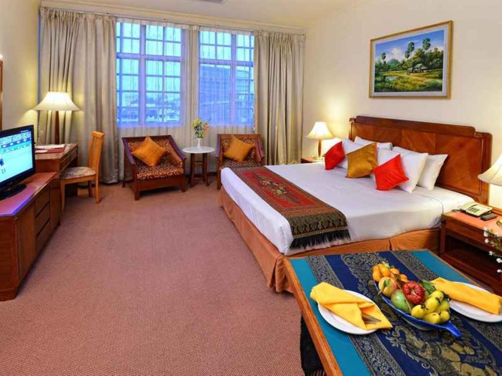 Holiday Villa Hotel City Centre Phnom Penh Værelse billede