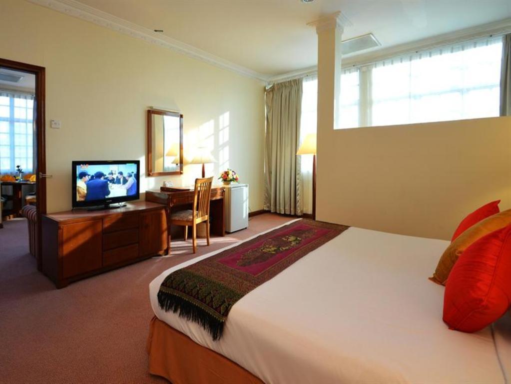 Holiday Villa Hotel City Centre Phnom Penh Værelse billede
