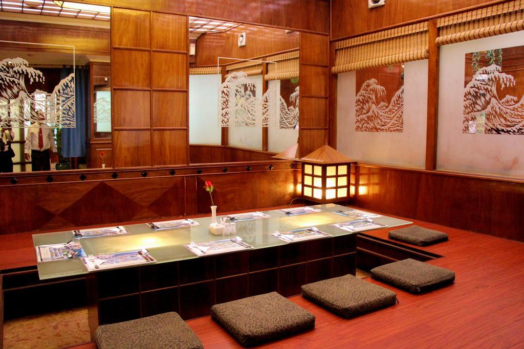 Holiday Villa Hotel City Centre Phnom Penh Eksteriør billede